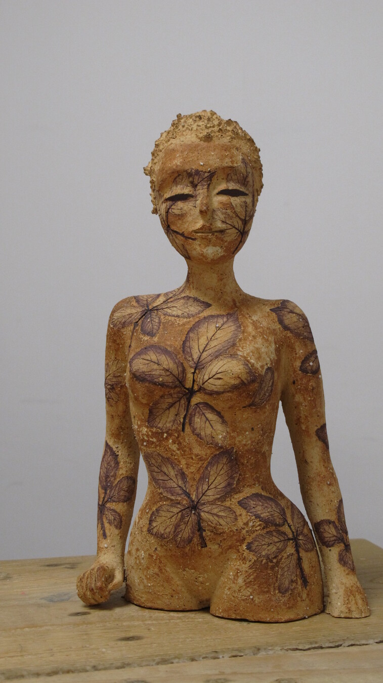 Femme ronce, grès de Bollène, atelier Poda